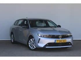 Opel Astra Sports Tourer thumbnail 3
