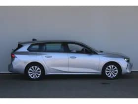 Opel Astra Sports Tourer thumbnail 4