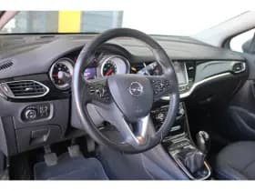 Opel Astra thumbnail 4