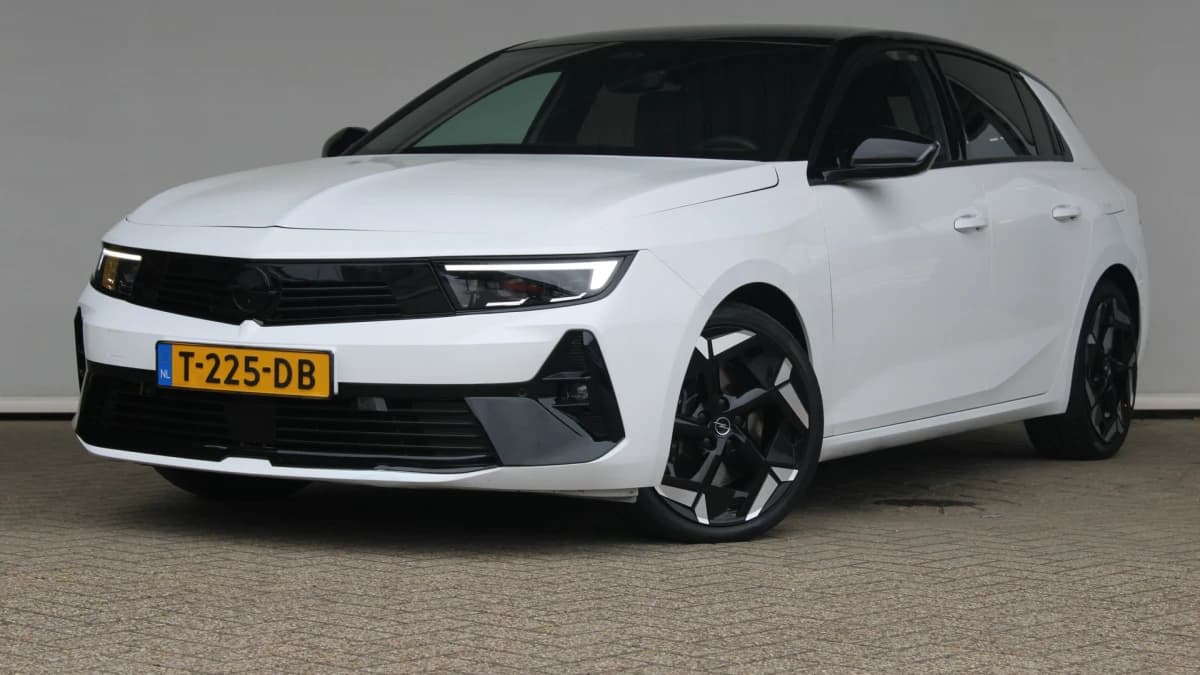Opel Astra — foto 1