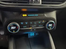 Ford Focus thumbnail 7
