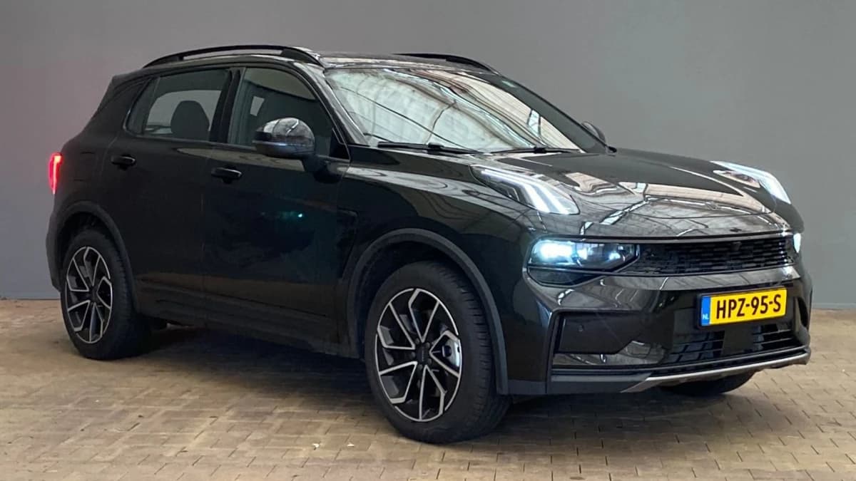 Lynk & Co 01 — foto 1