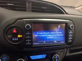 Toyota Yaris thumbnail 17