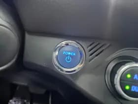 Toyota Yaris thumbnail 18