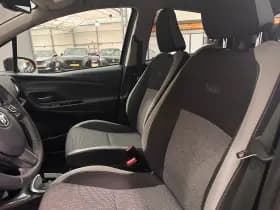 Toyota Yaris thumbnail 22
