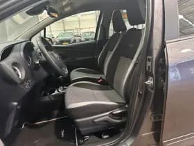 Toyota Yaris thumbnail 23