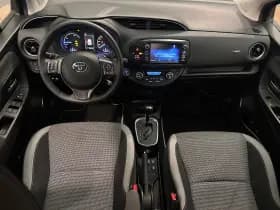 Toyota Yaris thumbnail 4
