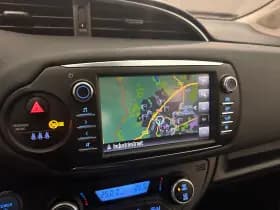 Toyota Yaris thumbnail 5