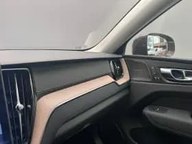 Volvo XC60 thumbnail 24