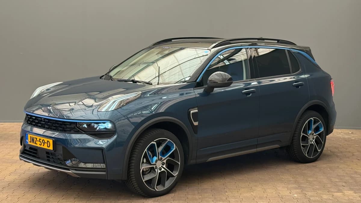 Lynk & Co 01 — foto 1