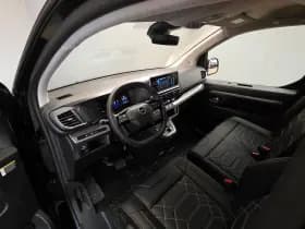Opel Vivaro thumbnail 3