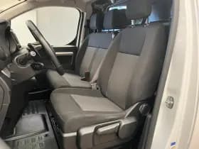 Opel Vivaro thumbnail 3