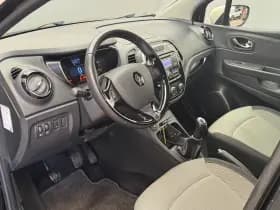 Renault Captur thumbnail 2