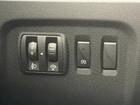 Renault Captur thumbnail 16
