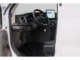 Ford Transit thumbnail 3