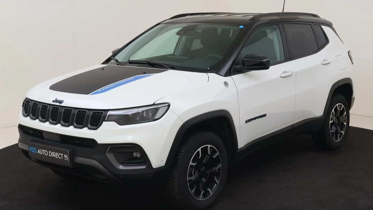 Jeep Compass — foto 1