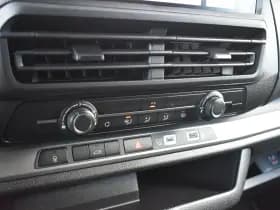 Opel Vivaro thumbnail 11