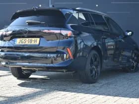 Opel Astra Sports Tourer thumbnail 2