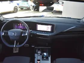 Opel Astra Sports Tourer thumbnail 11
