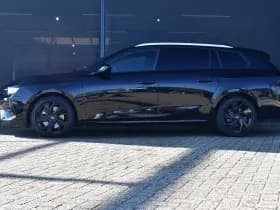 Opel Astra Sports Tourer thumbnail 3