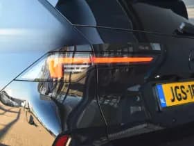 Opel Astra Sports Tourer thumbnail 34