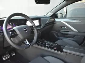 Opel Astra Sports Tourer thumbnail 6
