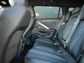 Opel Astra Sports Tourer thumbnail 9