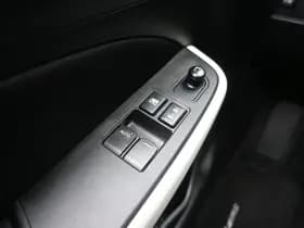 Suzuki Swift thumbnail 15