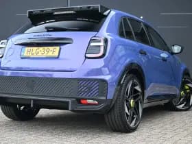 Abarth 600e thumbnail 2