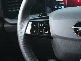 Opel Astra Sports Tourer thumbnail 14
