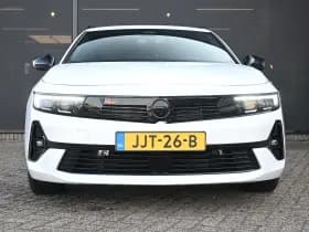 Opel Astra Sports Tourer thumbnail 4