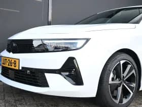 Opel Astra Sports Tourer thumbnail 32
