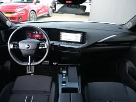 Opel Astra Sports Tourer thumbnail 10