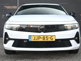 Opel Astra Sports Tourer thumbnail 4