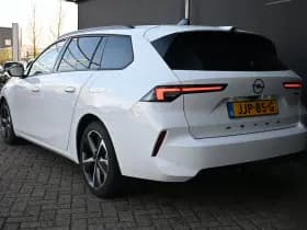 Opel Astra Sports Tourer thumbnail 35