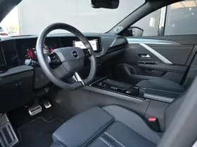 Opel Astra Sports Tourer thumbnail 6