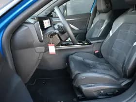 Opel Astra Sports Tourer thumbnail 7