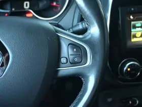 Renault Captur thumbnail 16