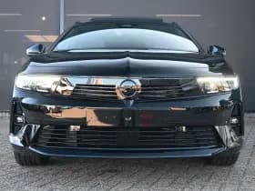 Opel Astra Sports Tourer thumbnail 4