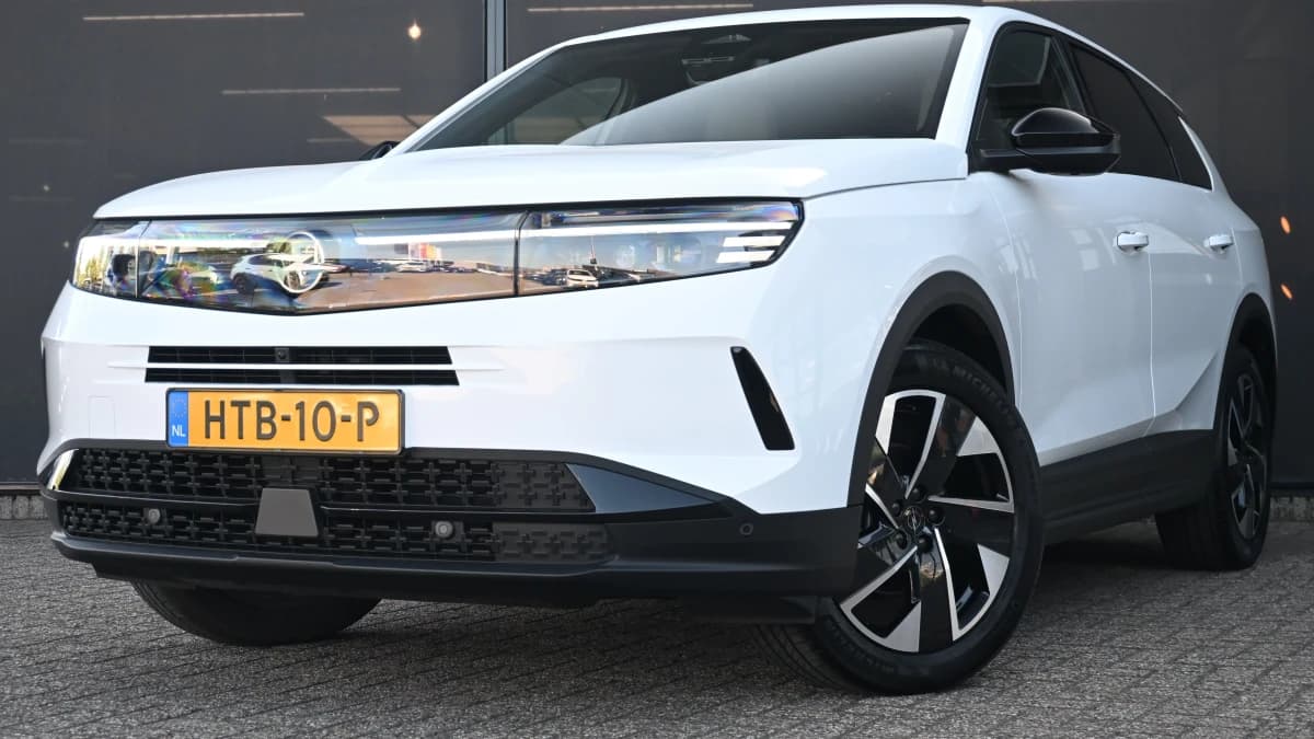 Opel Grandland — foto 1