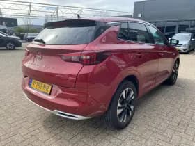 Opel Grandland thumbnail 3