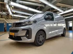 Opel Vivaro thumbnail 1