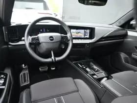 Opel Astra Sports Tourer thumbnail 12