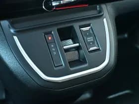 Opel Vivaro thumbnail 15