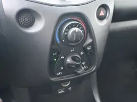 Toyota Aygo thumbnail 19