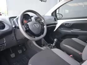 Toyota Aygo thumbnail 6