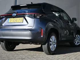 Toyota Yaris Cross thumbnail 2