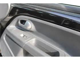 Volkswagen Up! thumbnail 6