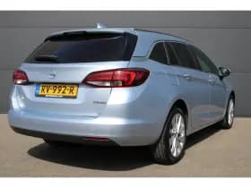 Opel Astra Sports Tourer thumbnail 2
