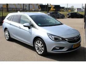 Opel Astra Sports Tourer thumbnail 8